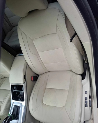 Volvo V70 cena 43600 przebieg: 318689, rok produkcji 2016 z Otwock małe 562